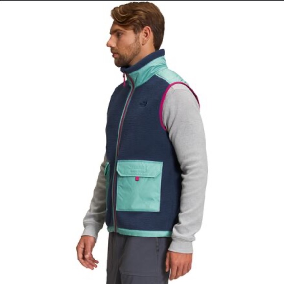 NWT Men's The North Face Royal Arch Full Zip Fleece Vest - Red/Blue - XLarge - Picture 2 of 6